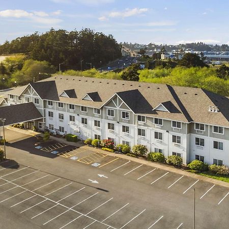 Hotel La Quinta By Wyndham Newport Exterior foto